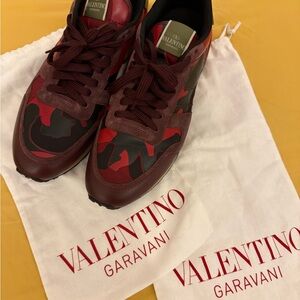 Valentino Garavani Red and Black Sneakers with Sophisticated Design
